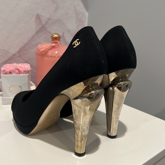 Chanel Black Satin Cap Toe Metal Heel Platform Pumps Size 39 1/2 - Picture 7 of 7